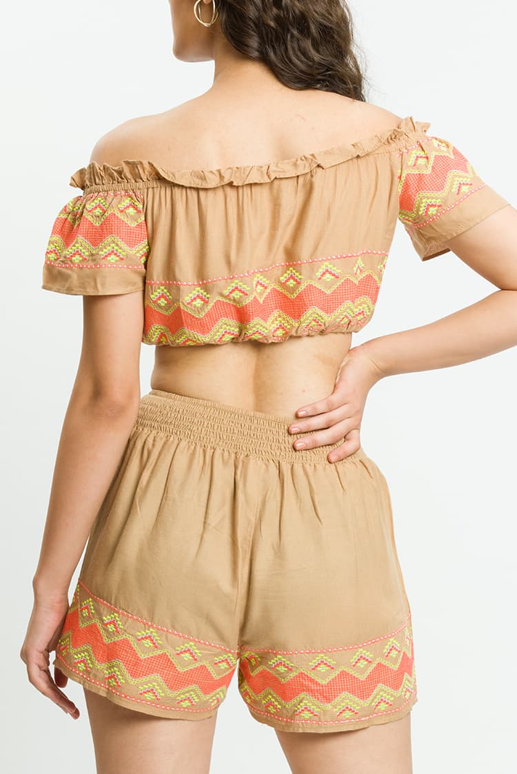 Off Shoulder Embroidery Top